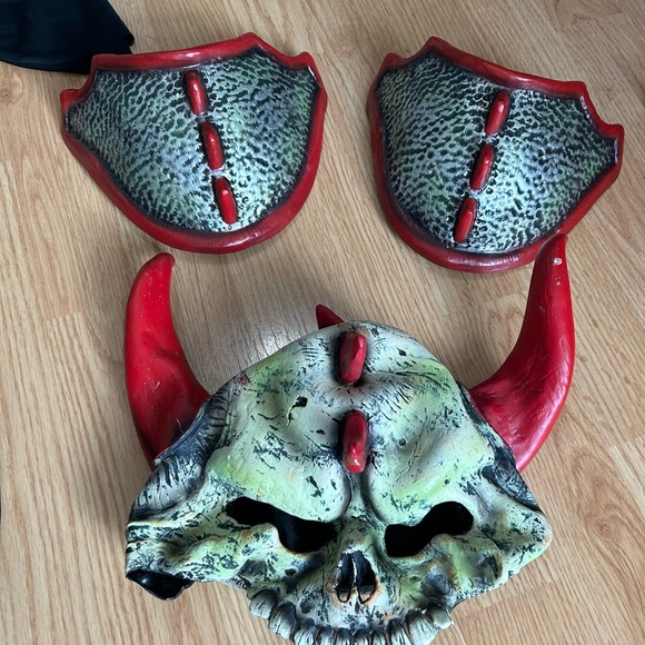 costume Disguise Gate Keeper boys size 7/8 lot of 5 pieces - Picture 3 of 8